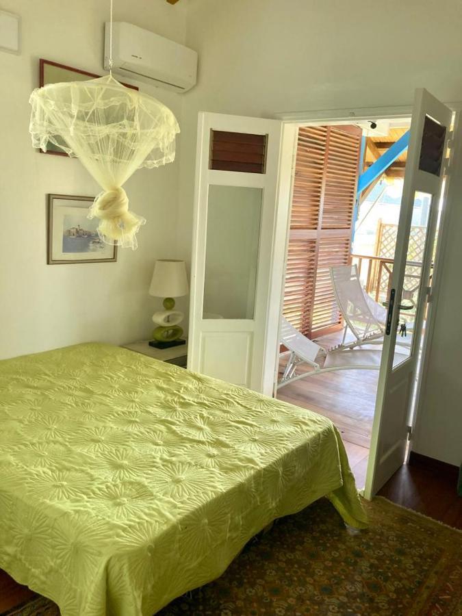 Grande Anse  Deux Chambres Et Deux Salles De Bain Dans La Maison De Michelle L'Amirade מראה חיצוני תמונה