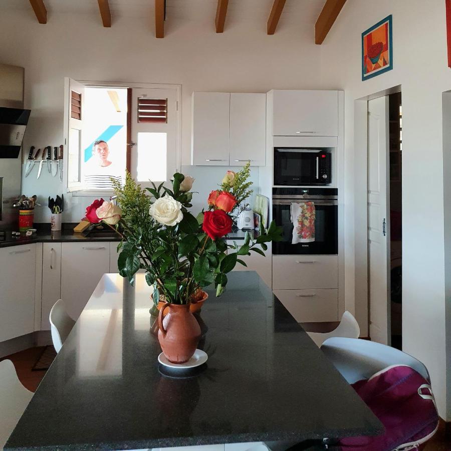 Grande Anse  Deux Chambres Et Deux Salles De Bain Dans La Maison De Michelle L'Amirade מראה חיצוני תמונה